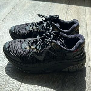 Men’s MBT, Pivot Strike Z-3000, running shoe size 10